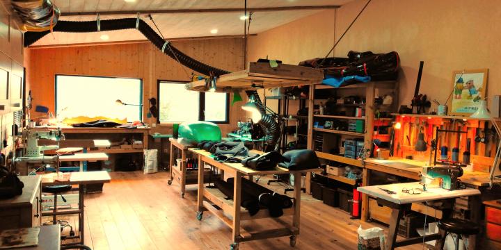 L'Atelier du Lion. Un artisan dédié aux passionnés d'eaux-vives et de spéléo.