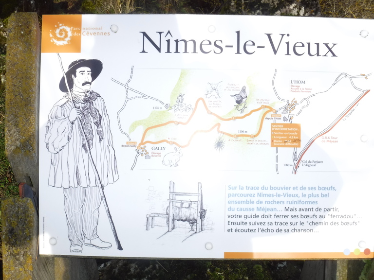 sentier pédagogique du chaos de Nîmes-le-vieux