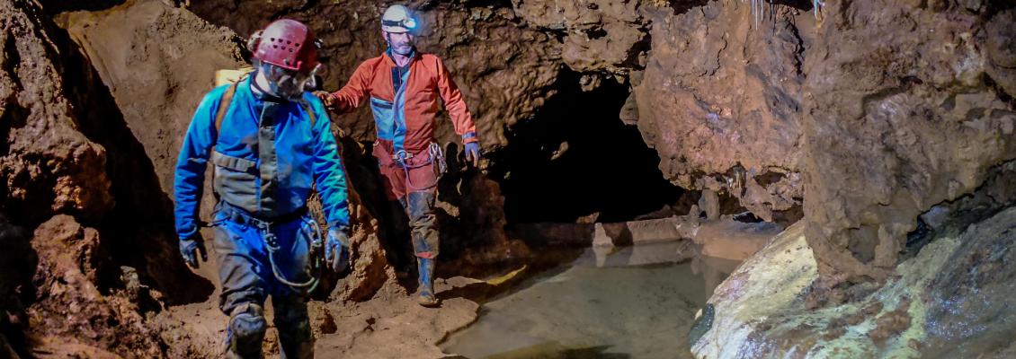 Spéléo dans les gorges du Tarn dans la grotte de la Caze  - 1