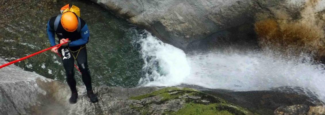 Découvrez le canyoning