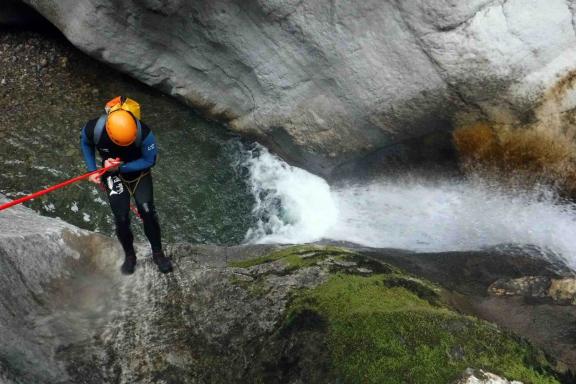 Canyoning - Canyoning sensation près des gorges du Tarn et des Cévennes.